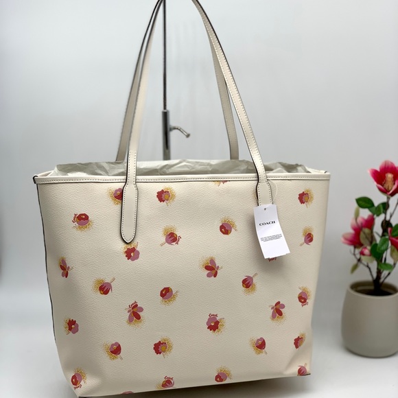 Coach City Tote With Pop Floral Print - Picture 3 of 10